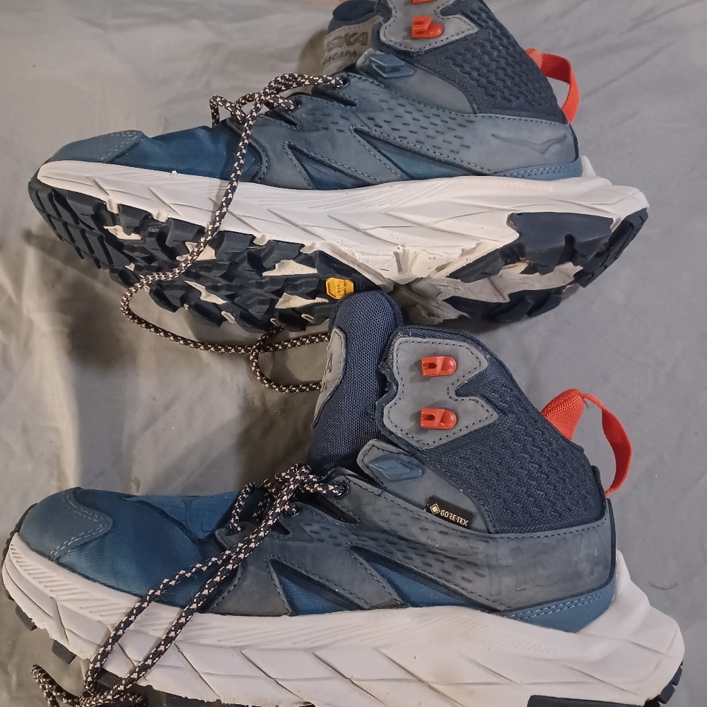 Hoka anacapa 9